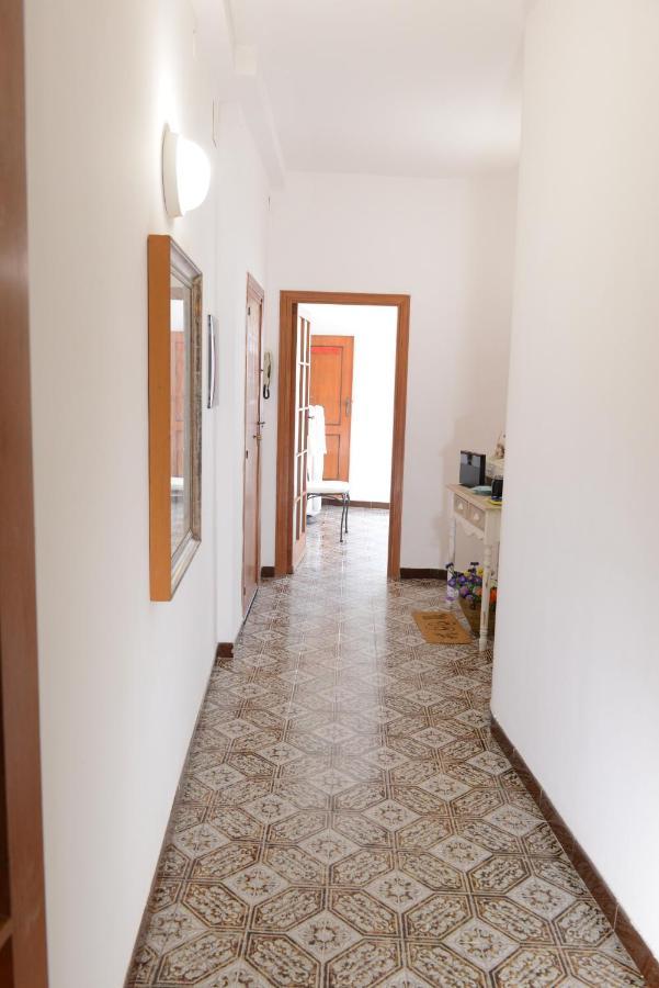 Old Town Secret Garden Apartment Alghero Bagian luar foto