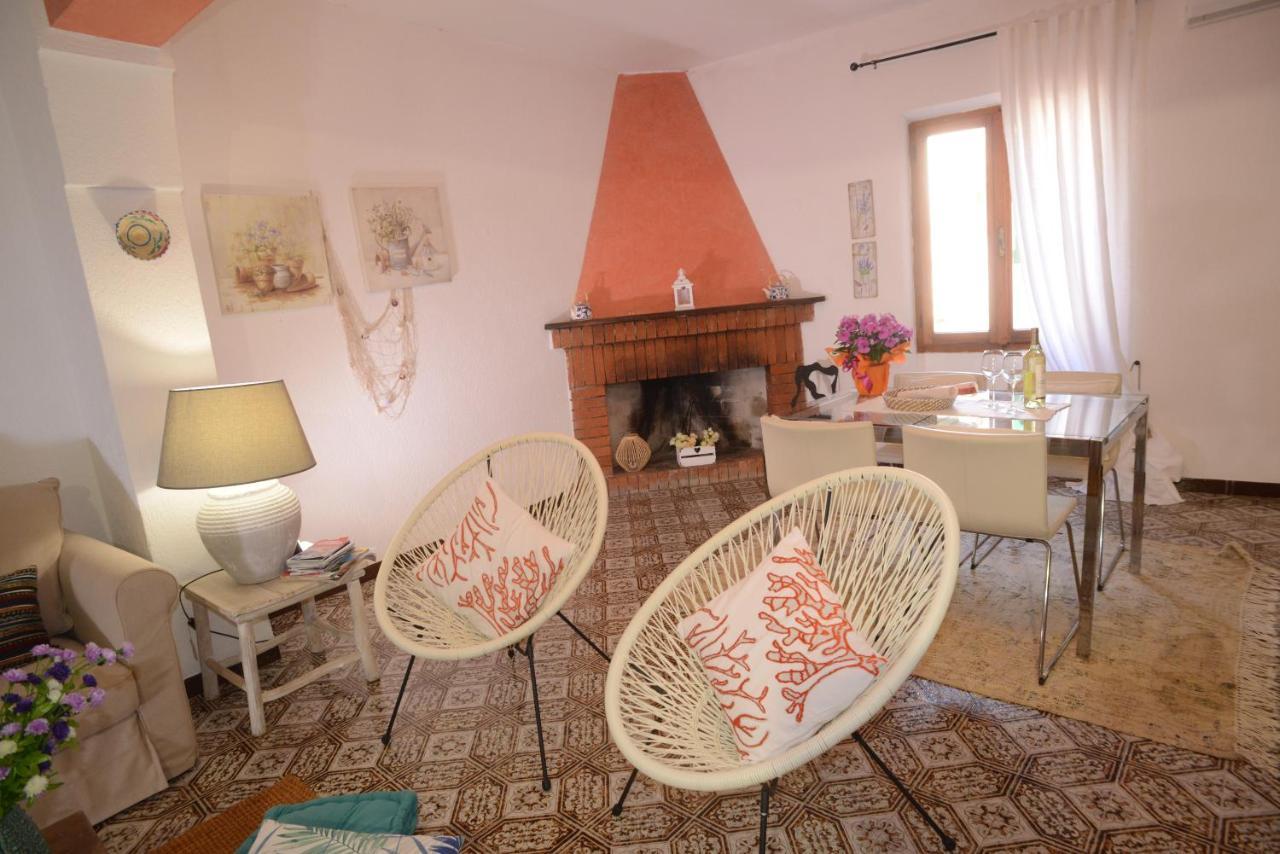 Old Town Secret Garden Apartment Alghero Bagian luar foto