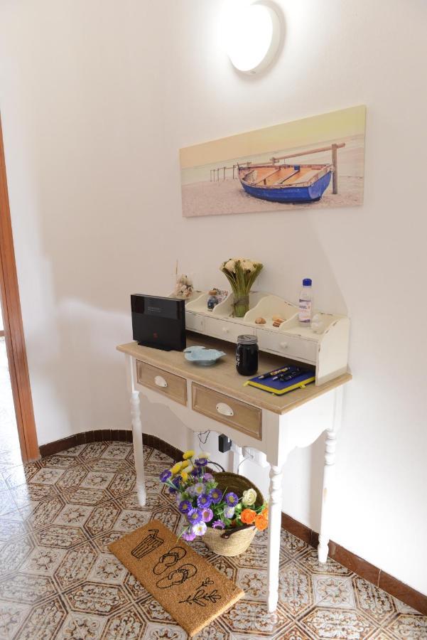 Old Town Secret Garden Apartment Alghero Bagian luar foto
