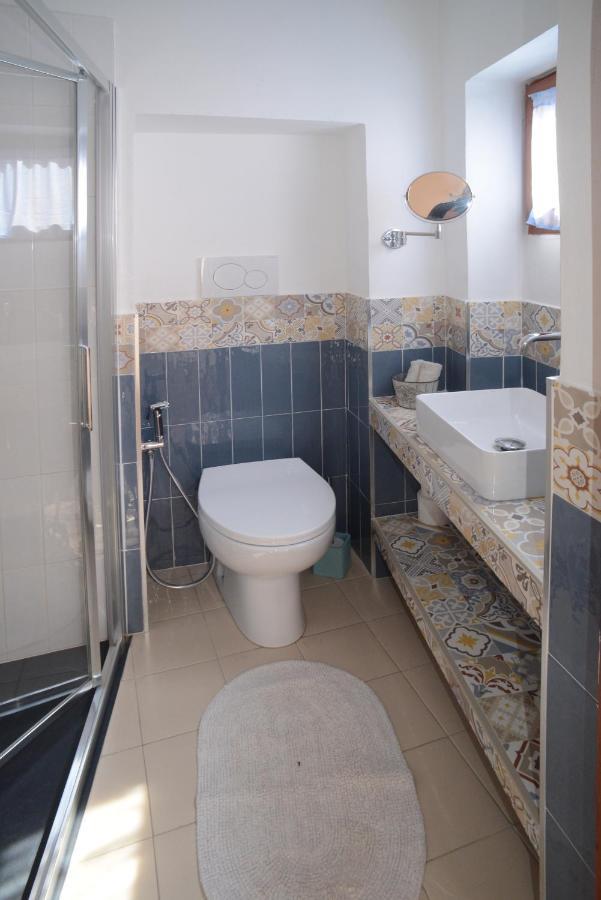 Old Town Secret Garden Apartment Alghero Bagian luar foto