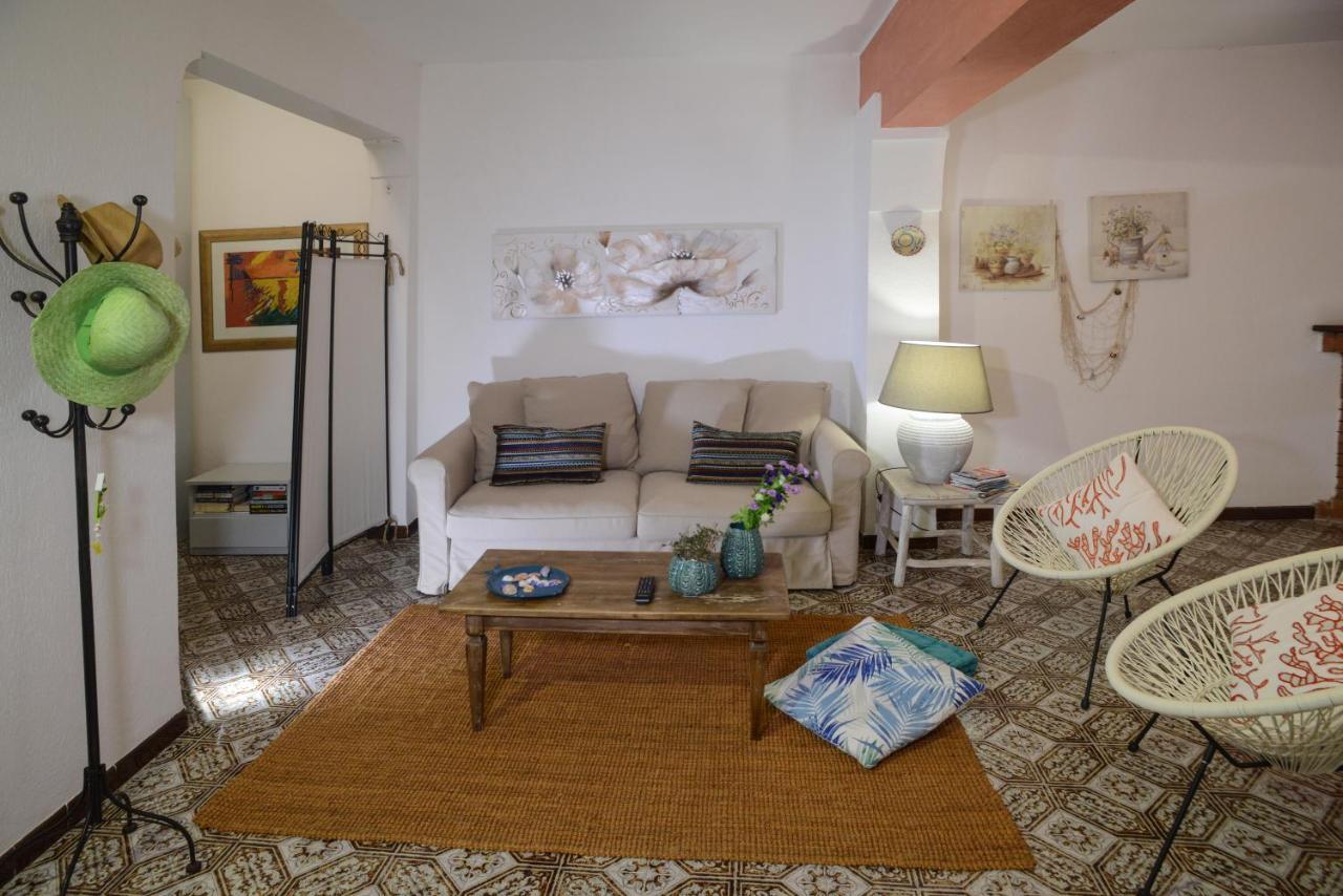 Old Town Secret Garden Apartment Alghero Bagian luar foto